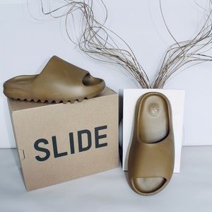 YEEZY Slide ‘Ochre’